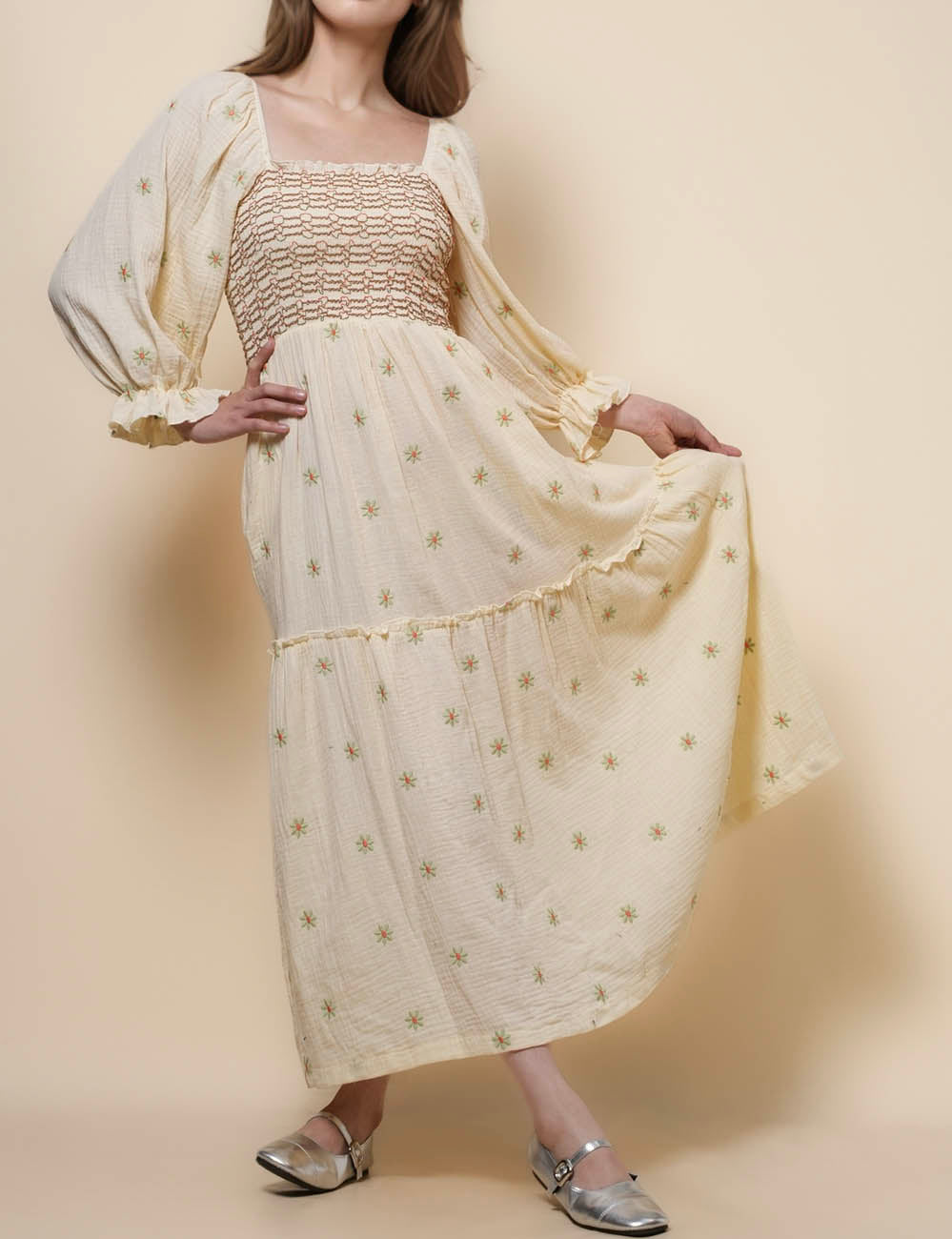 Ladies Long Sleeves Daisty Embroidery Midi Dress SKD50199