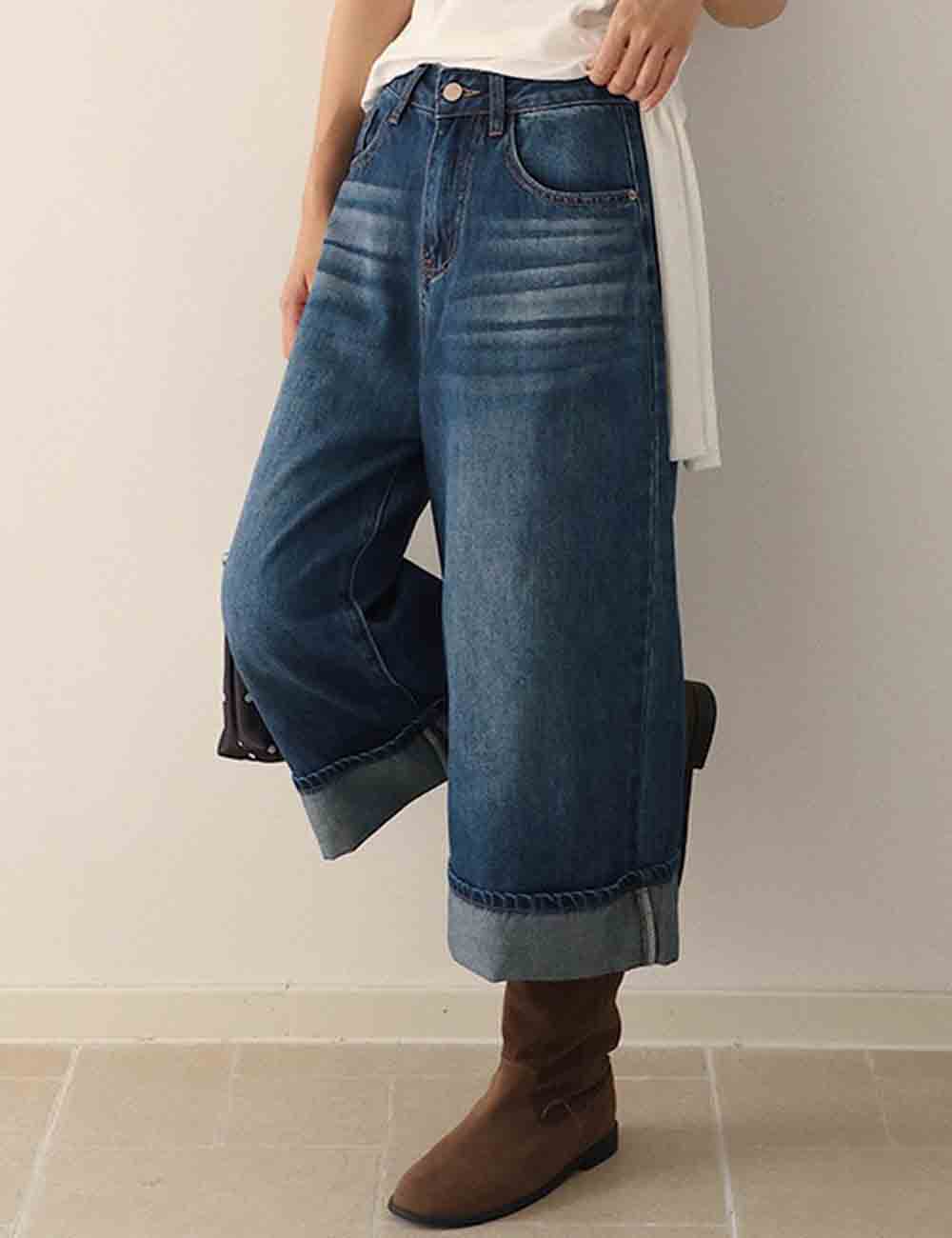 Ladies Button Pocket Rolled Wide Leg Cropped Denim Pants