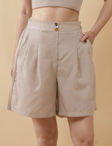 Ladies Solid Color Button Pocket Shorts