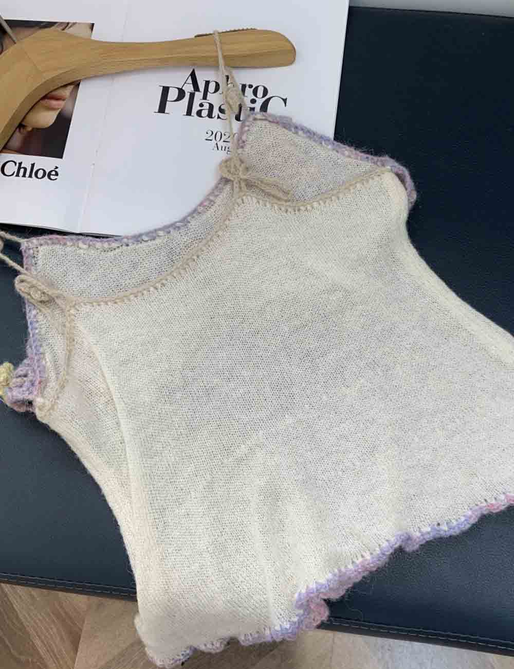 Ladies Multicolor String Shoulder Flower Knit Cami Top 8SKT5VA2