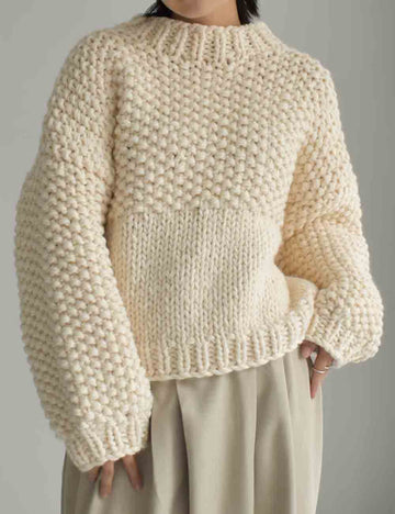 Ladies Solid Color Round Neck Long Sleeves Chunky Knit Sweater