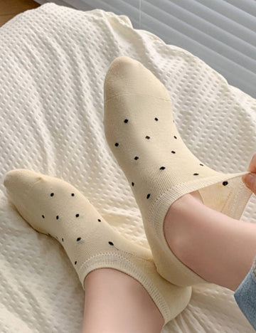 Ladies Polka Dot Knit Boat Socks SKAS50029