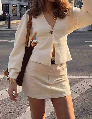 Ladies V-Neck Solid Color Long Sleeves Plain Cardigan