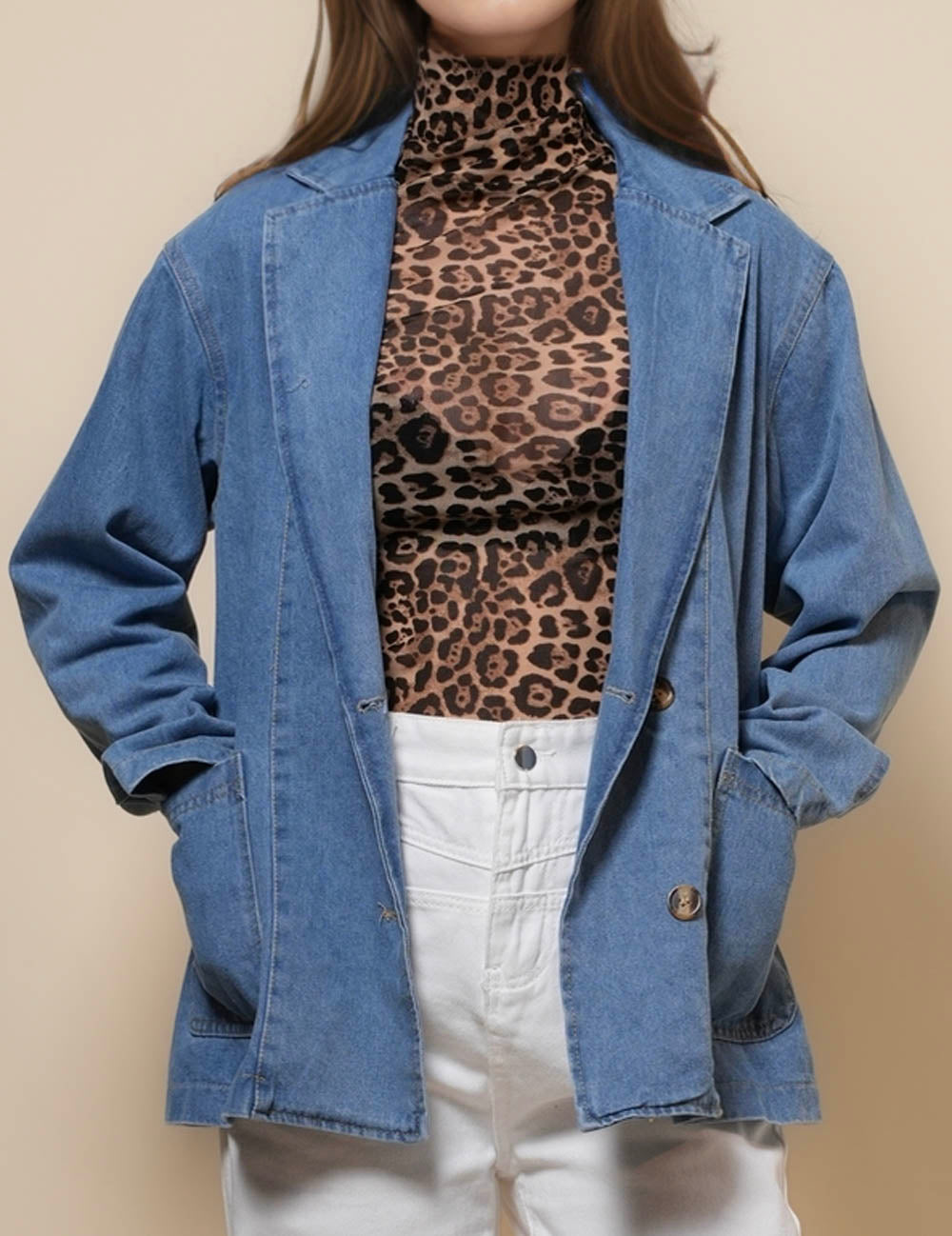 Ladies V-Neck Long Sleeves Pockets Denim Jacket SKT50047