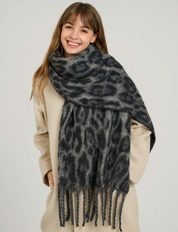Ladies Winter Leopard Fringe Knit Shawl Scarf