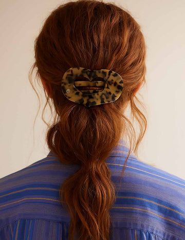 Ladies Simple Tortoiseshell Heart Flat Hair Clip