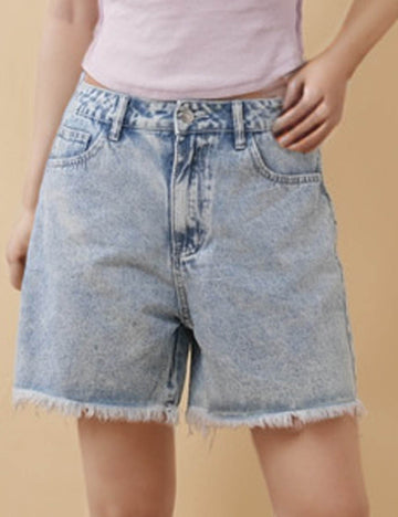 Ladies Frayed Edge Button Pocket Denim Shorts