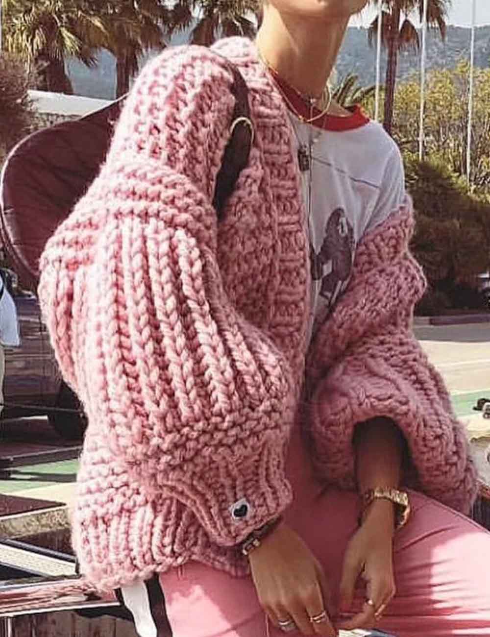 Ladies V-Neck Bubble Long Sleeves Open Chunky Knit Cardigan
