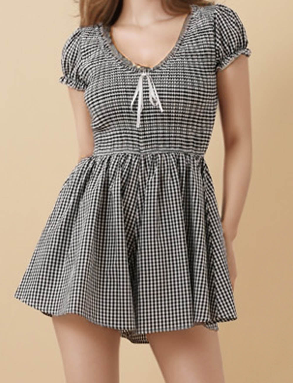 Ladies V-Neck Checked Short Sleeves Smocked Romper 8SKD5M82