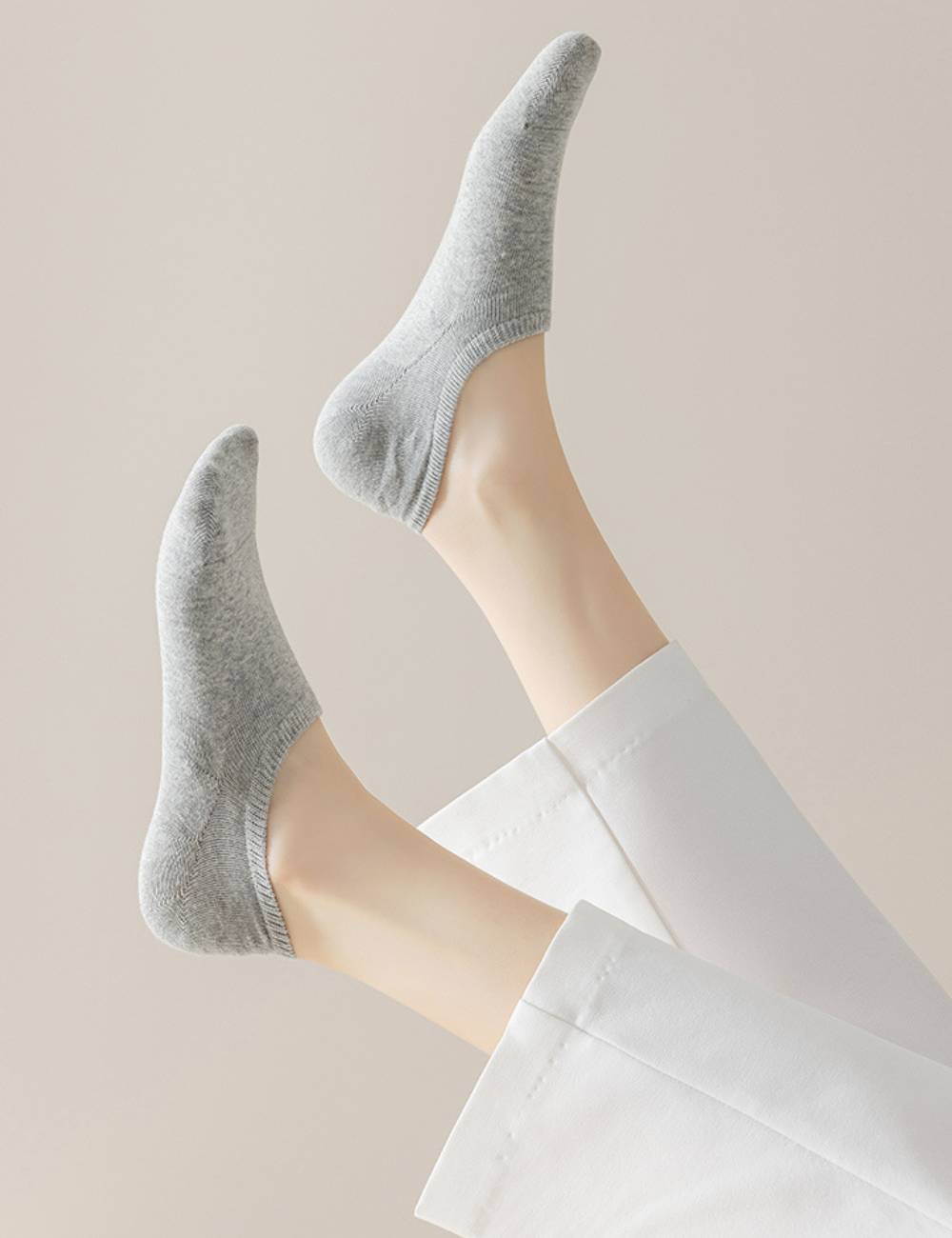 Ladies Solid Color Basic Knit Boat Socks SKAS50010