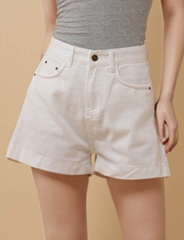 Ladies White Floral Embroidery Denim Shorts 8SKS51335