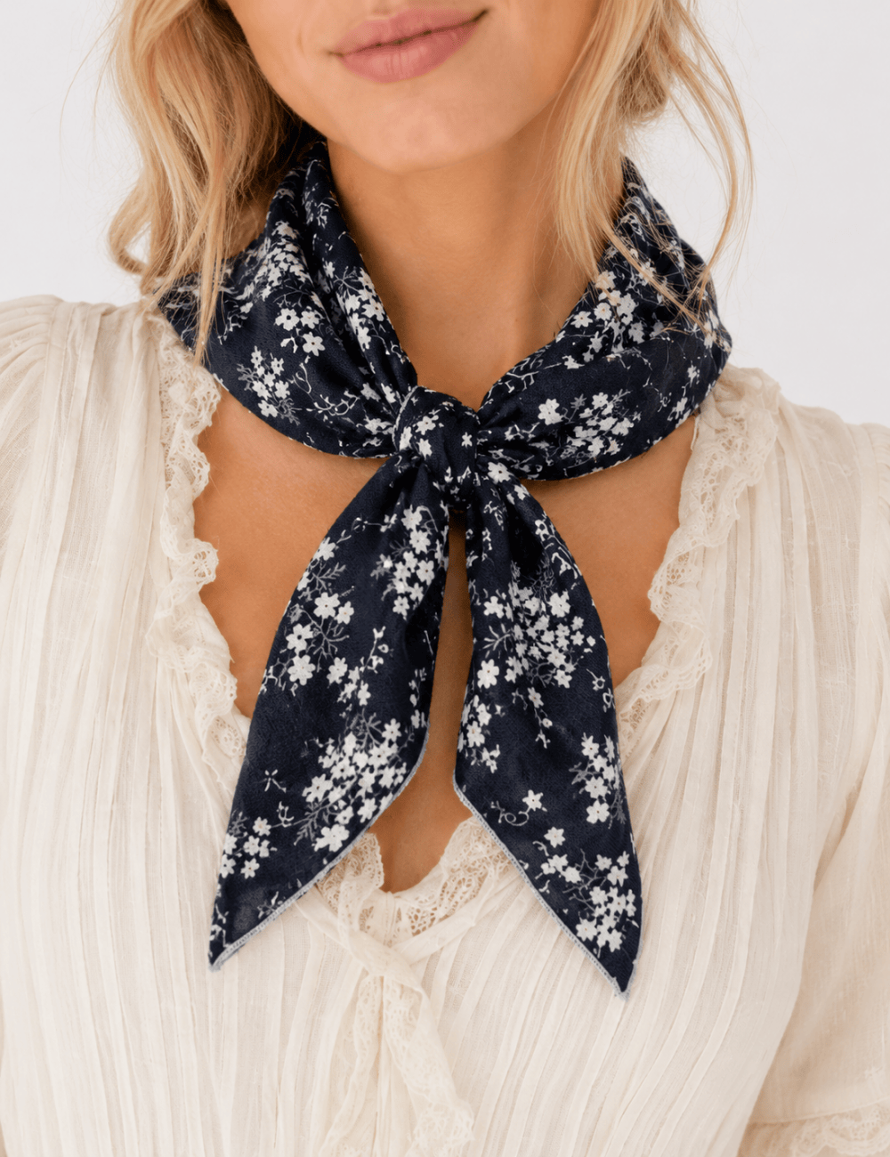 Ladies Casual Maple Leaf Print Bandana Scarf