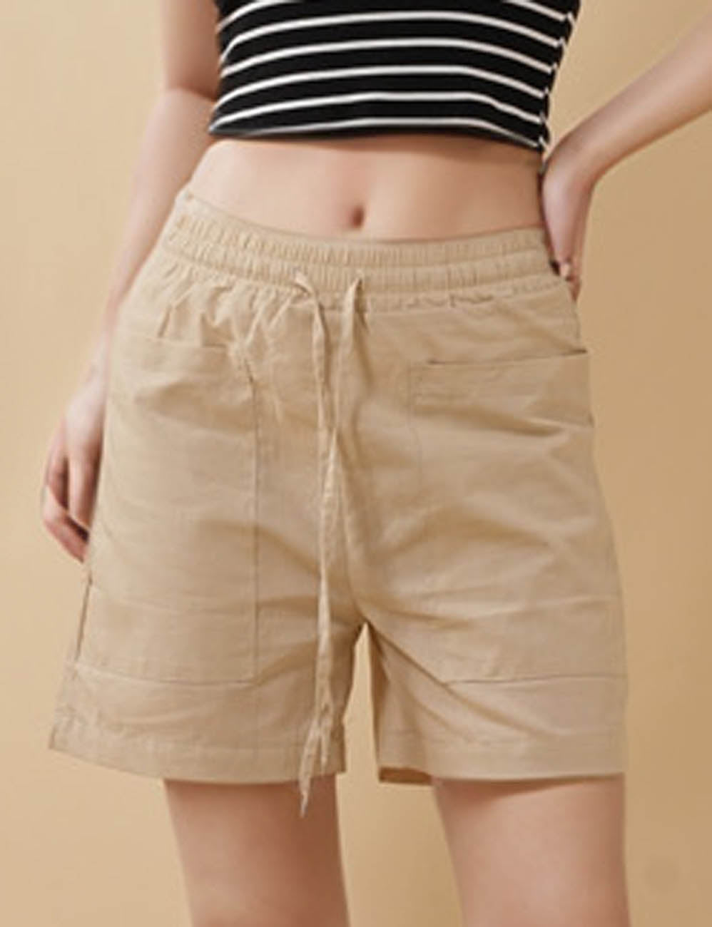 Ladies Solid Color Drawstring Pockets Shorts