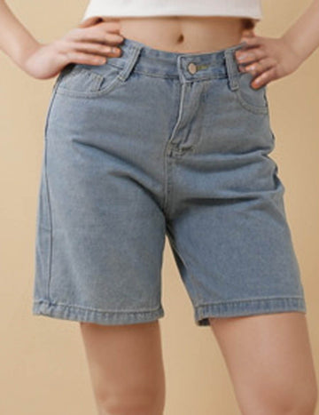 Ladies Button Pockets Straight Leg Denim Shorts