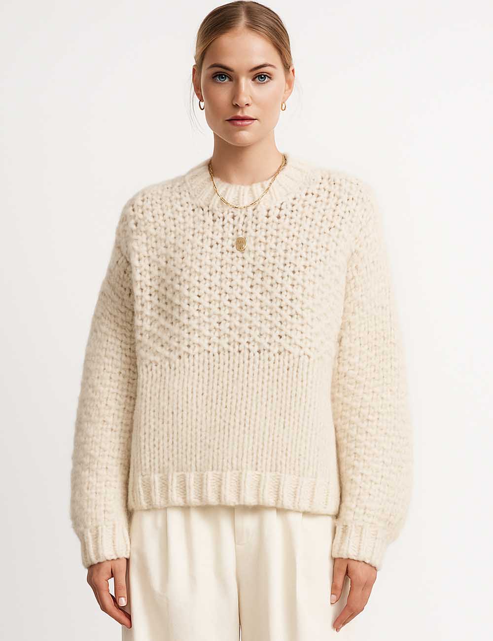Ladies Solid Color Round Neck Long Sleeves Chunky Knit Sweater