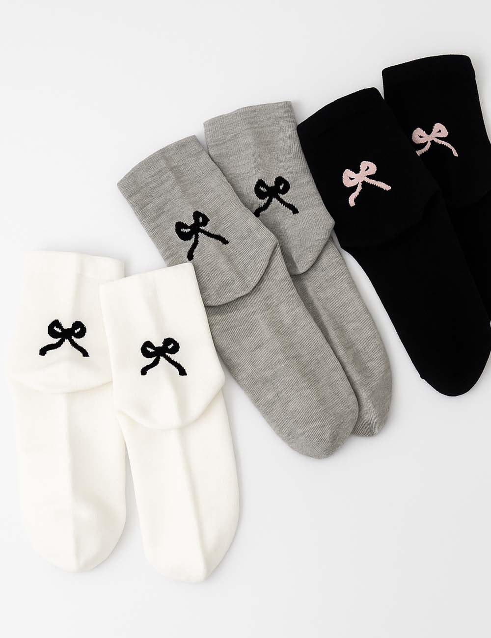 Ladies Cute Bow Pattern Knit Midi Calf Socks