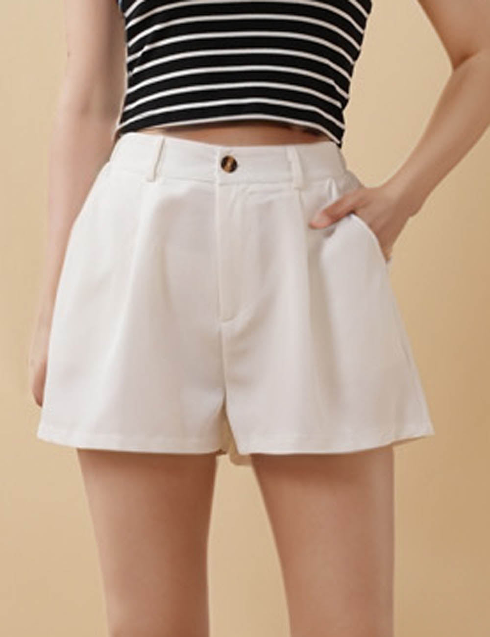 Ladies Solid Color Gathered Wide Leg Shorts