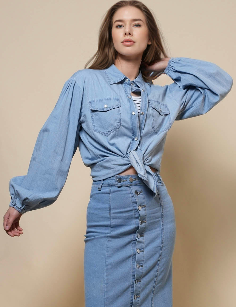 Ladies Turndown Collar Button Down Denim Shirt SKT50119