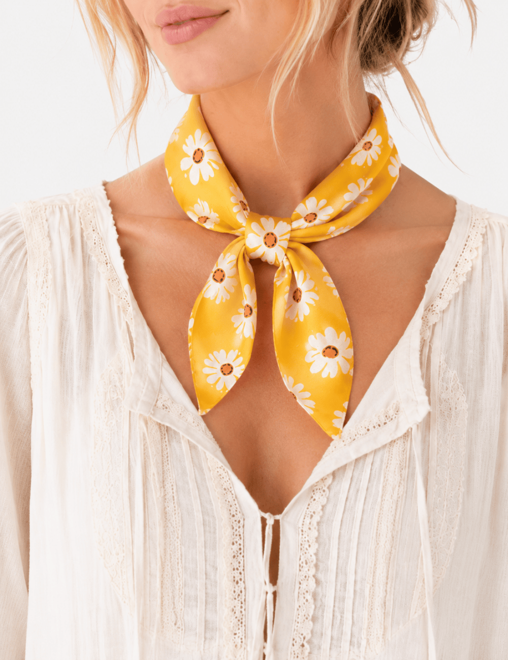 Ladies Bandana Daisy Print Square Neck Scarf