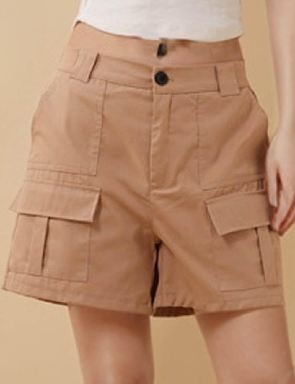 Ladies Solid Color Pocket Straight Leg Shorts
