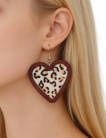 Ladies Valentine Wood Leopard Heart Pendant Earrings