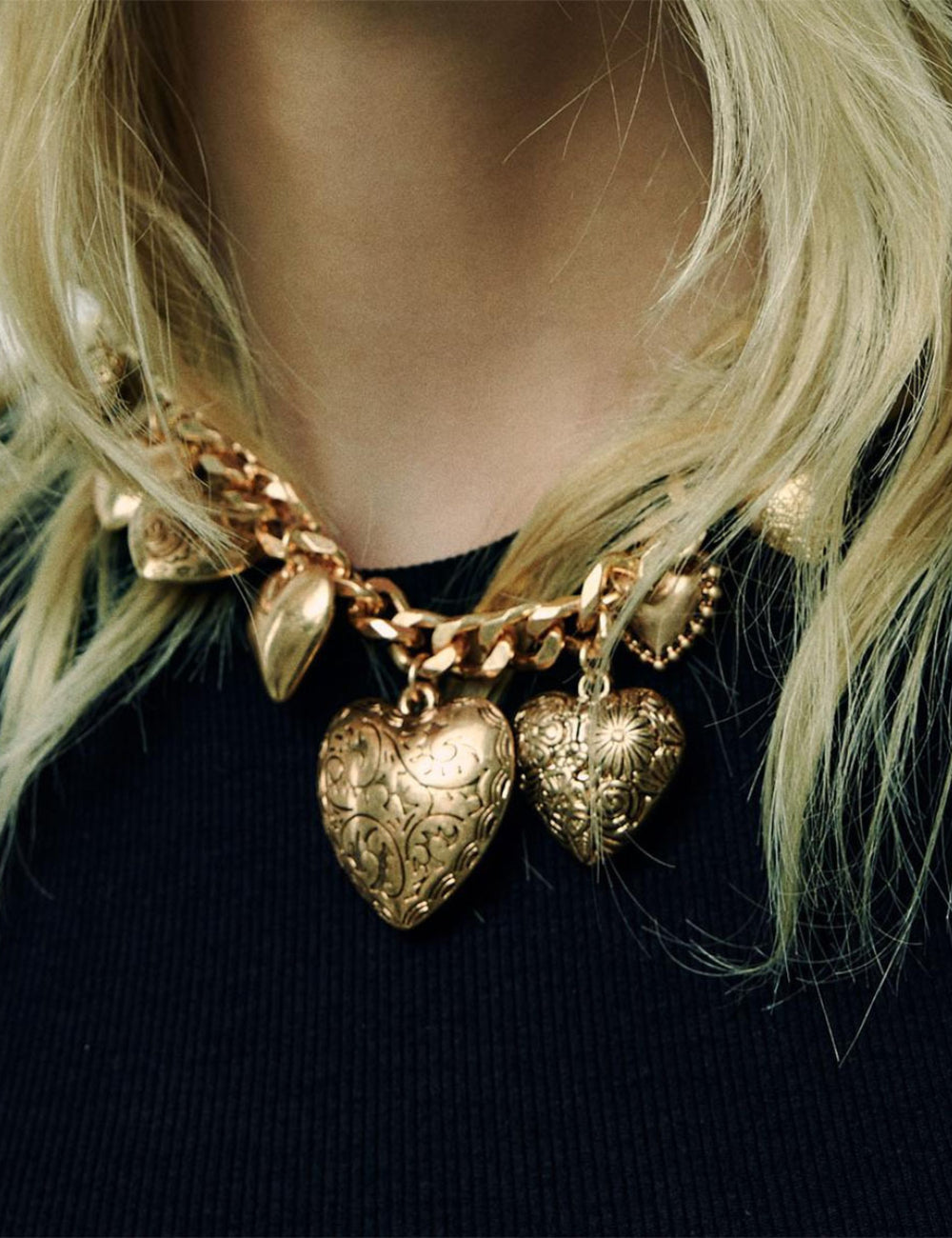 Ladies Valentine Heart Pandent Golden Necklace SKAJ4229
