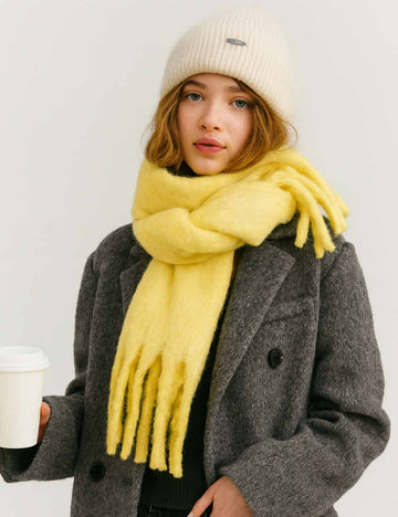 Ladies Solid Color Fringe Knit Scarf