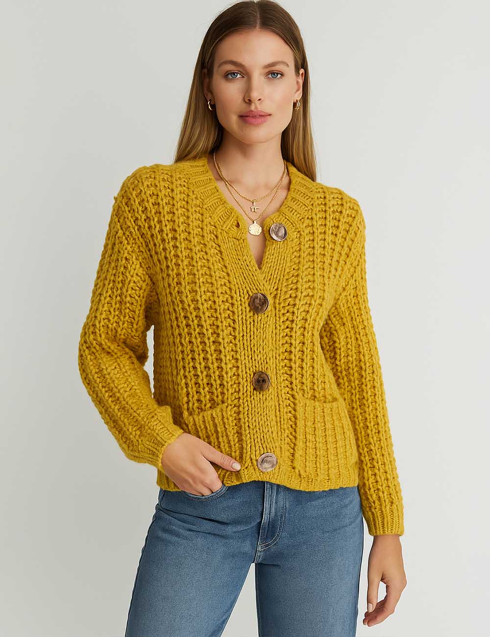 Ladies Chunky Knit Button Front Cropped Cardigan