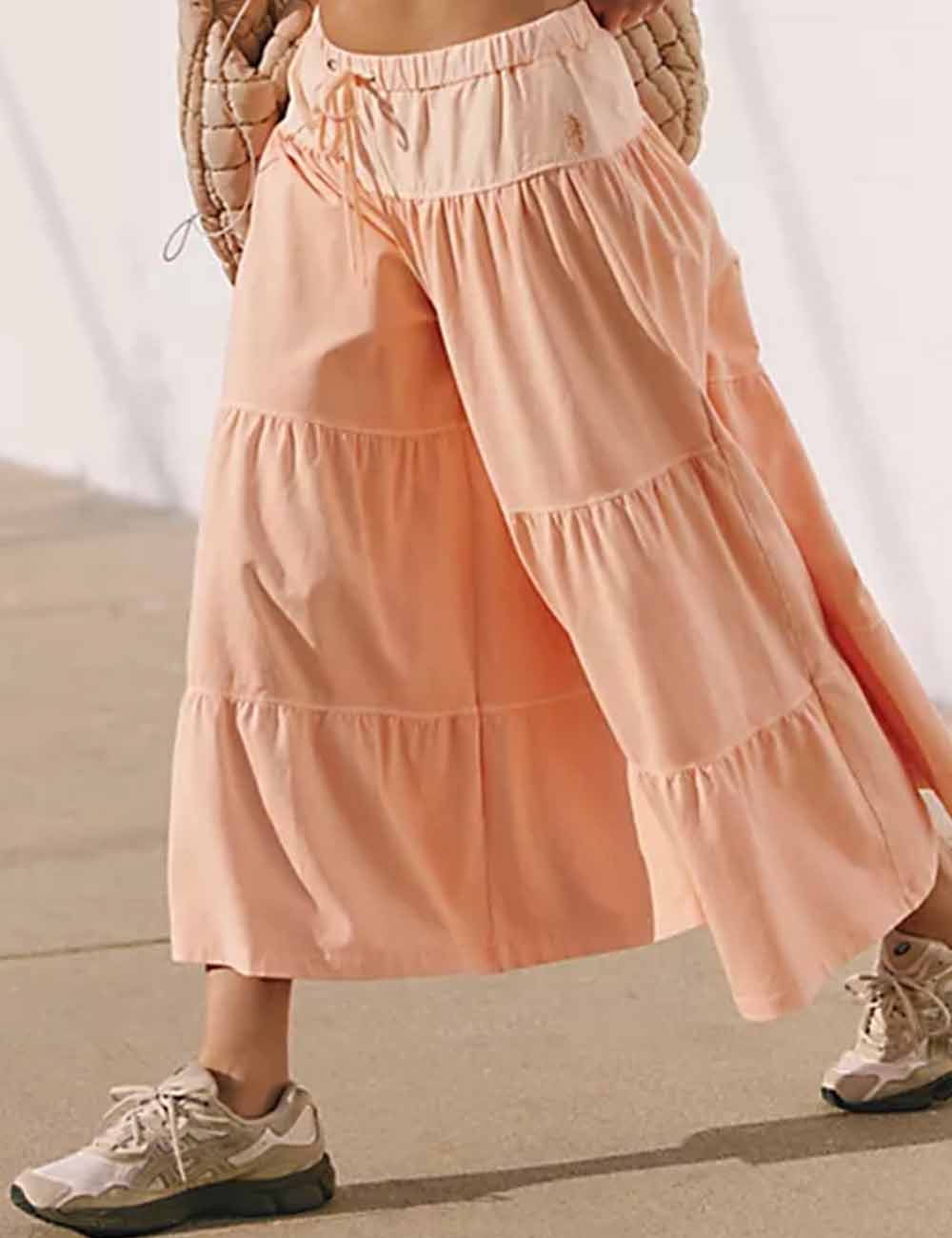 Ladies Solid Color Elastic Waist Ruched Tie Cropped Pants