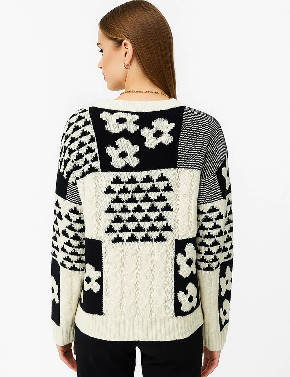 Ladies Floral Geometric Pattern Pullover Knit Sweater