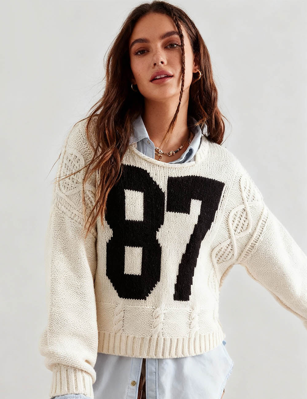 Ladies Round Neck Color Block Number Graphic Knit Sweater