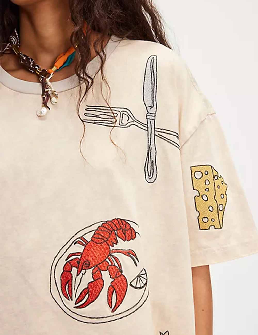 Ladies Multicolor Embroidery Crew Neck Short Sleeves T-Shirt