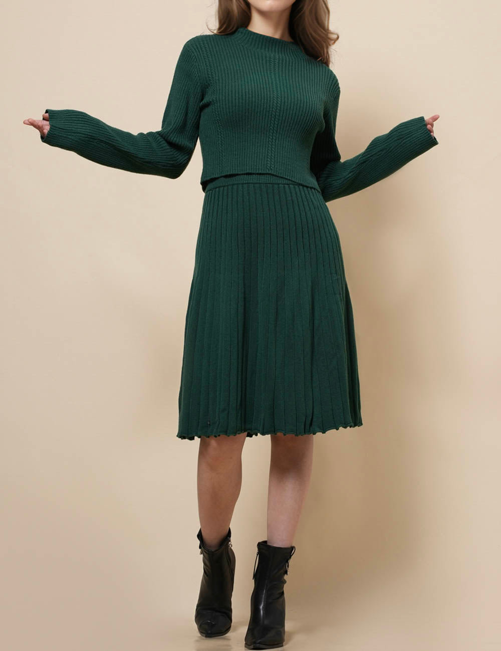 Ladies Sweater Midi Plated Midi Skirt Set SKST41111