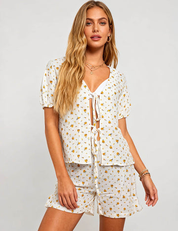 Ladies Floral Print Lace-Up Puff Sleeves Top & Shorts Set