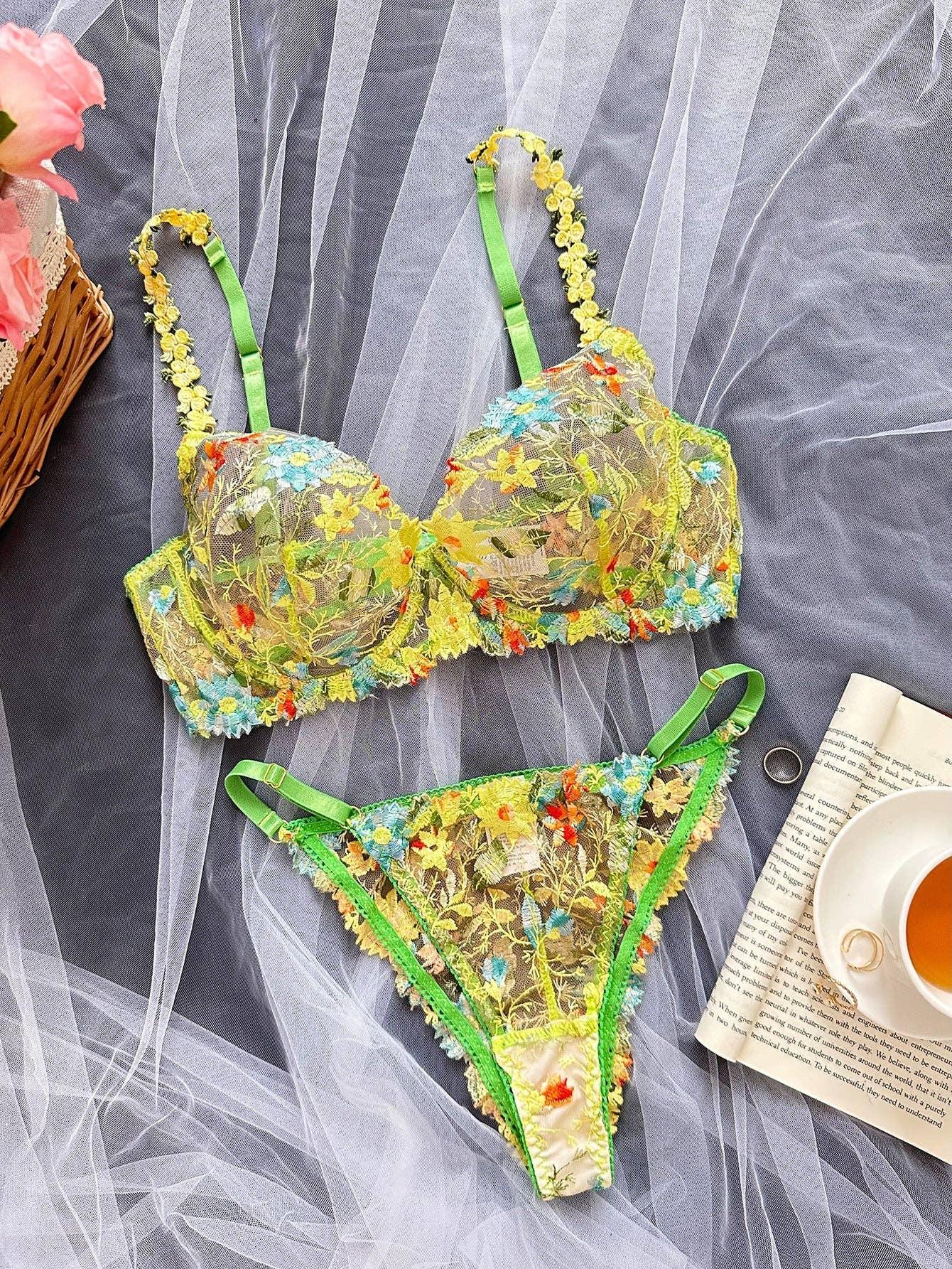 Floral Embroidery Comfortable Lingerie Set HF-2322 - SWEETKAMA