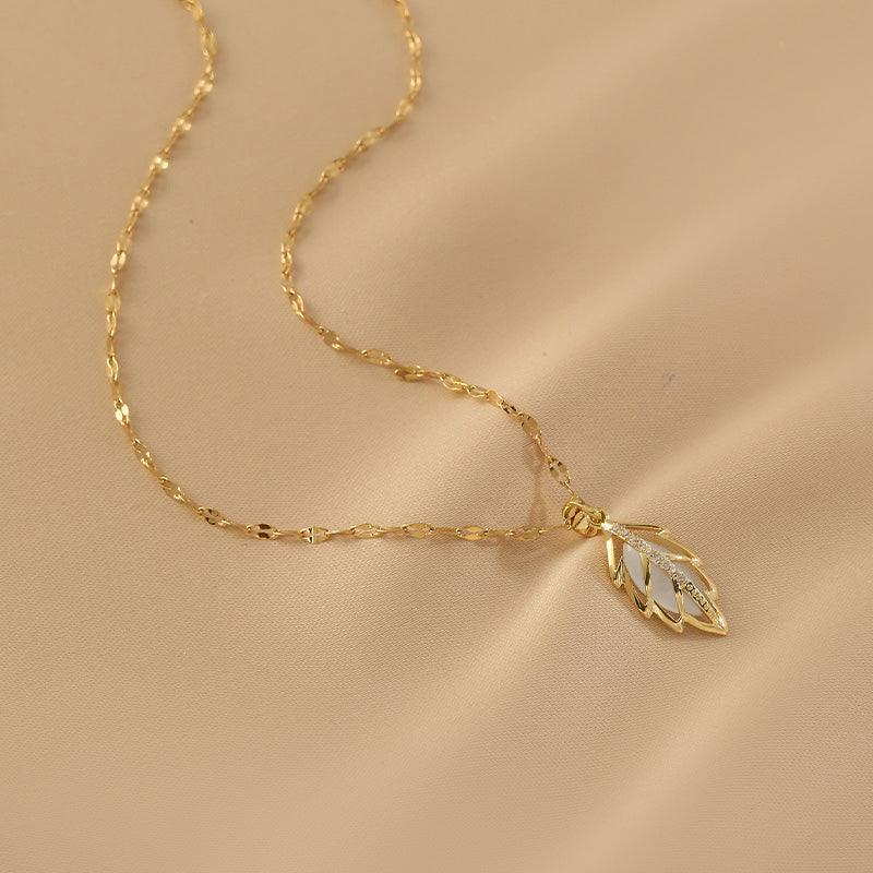 Ladies Lux Golden Leaf Pendant Necklace SKAJ024 - SWEETKAMA