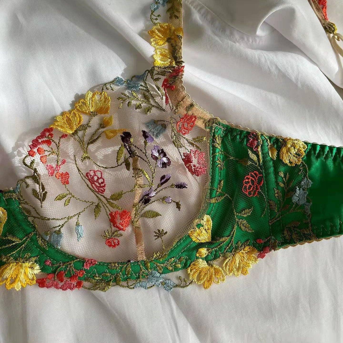Sexy Ladies Floral Embroidery Lingerie Set R1129A - SWEETKAMA