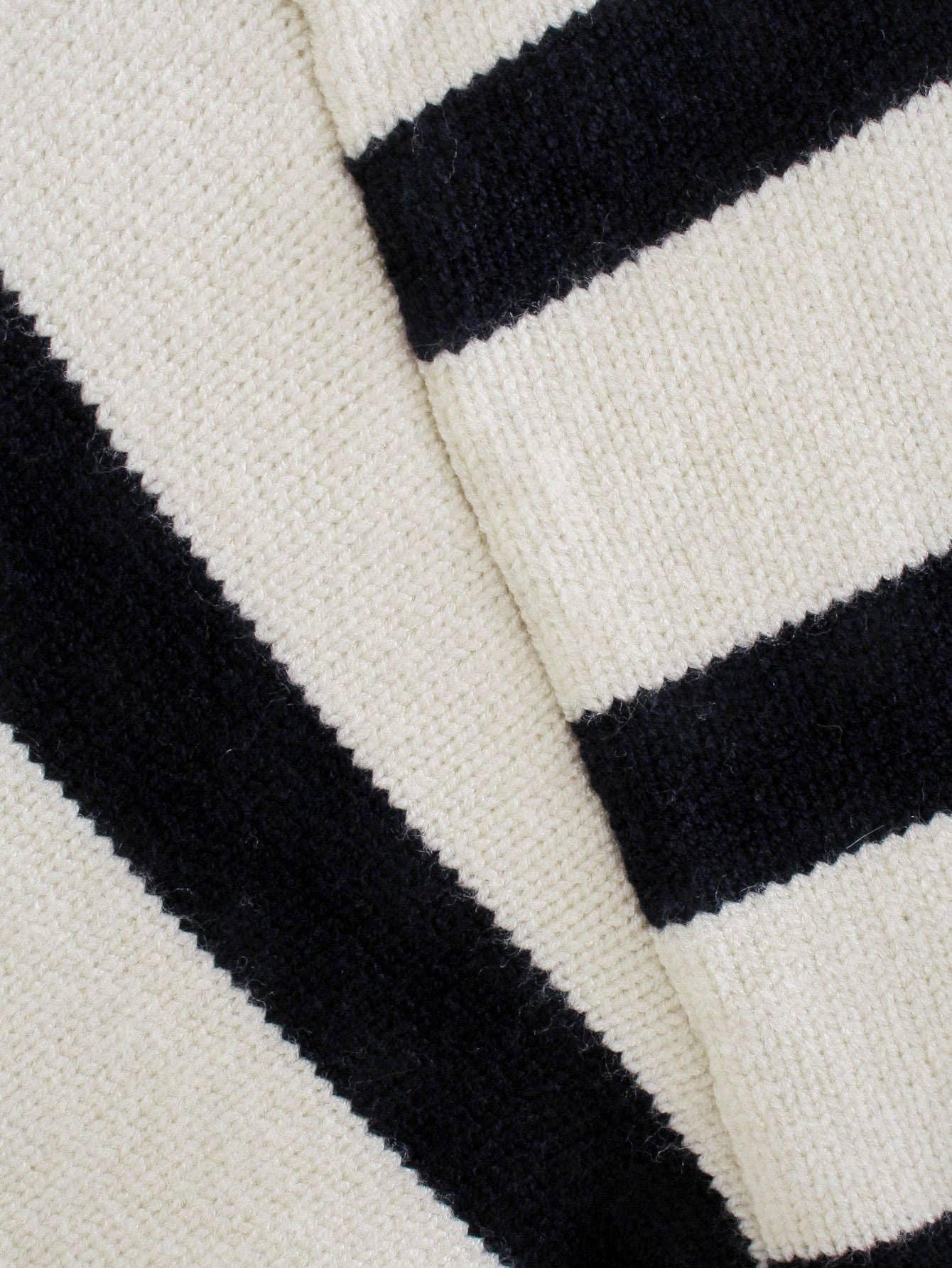 Stripe Long Sleeves Round Neck Women Daily Sweater A8LS217 - SWEETKAMA